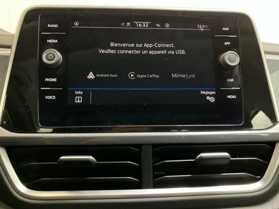 Volkswagen T-Roc - Photo 17