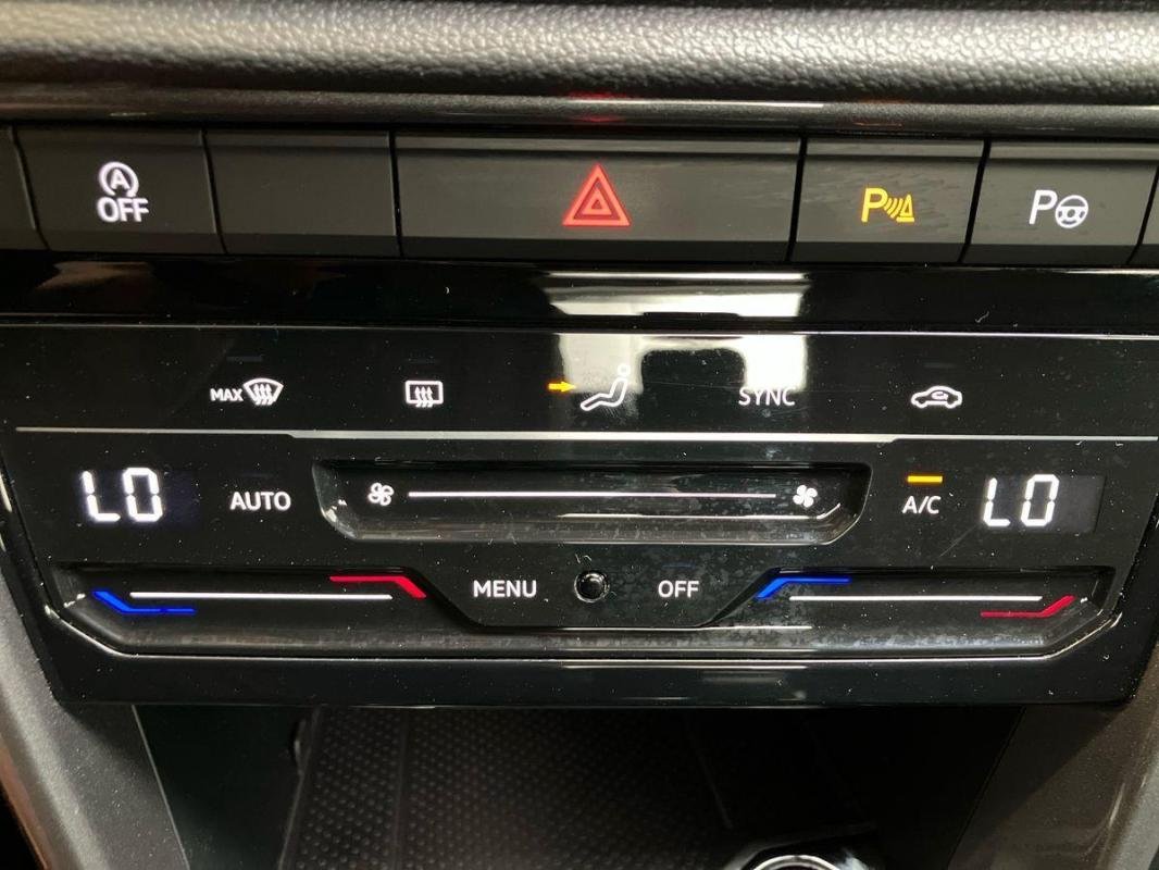 Volkswagen T-Roc - Photo 19