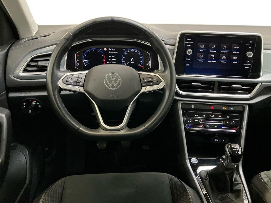 Volkswagen T-Roc - Photo 23