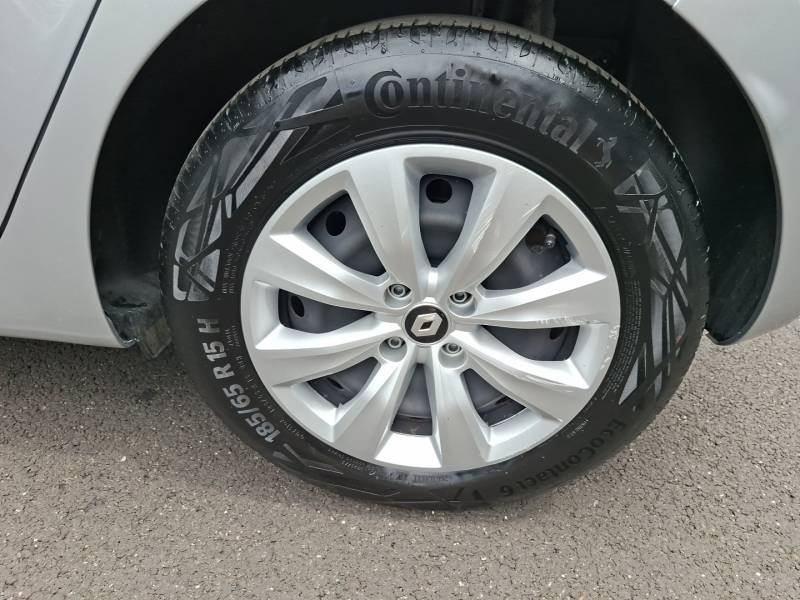 Renault Clio - Photo 17