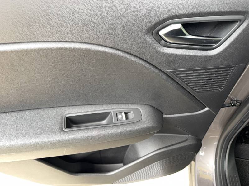 Renault Captur - Photo 13