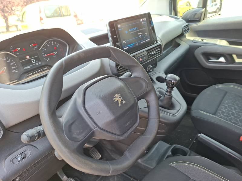 Peugeot Rifter - Photo 11