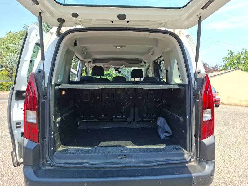 Peugeot Rifter - Photo 16