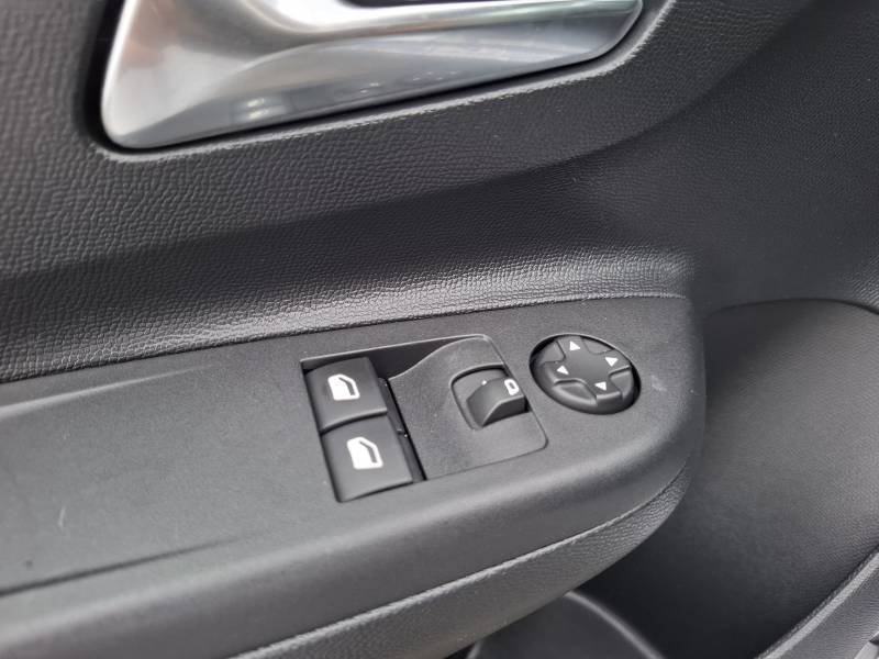 Opel Corsa - Photo 24
