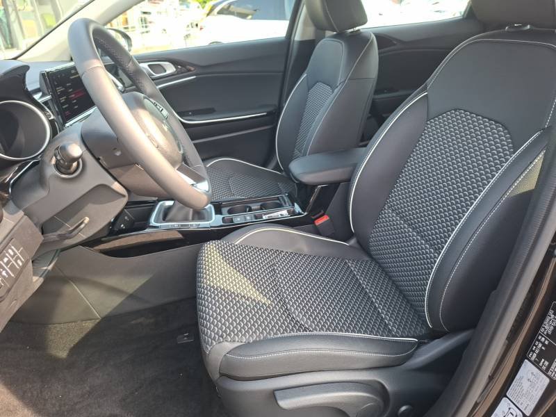 Kia Xceed - Photo 25
