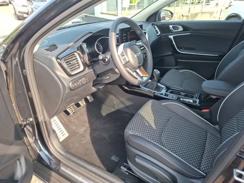 Kia Xceed - Photo 10