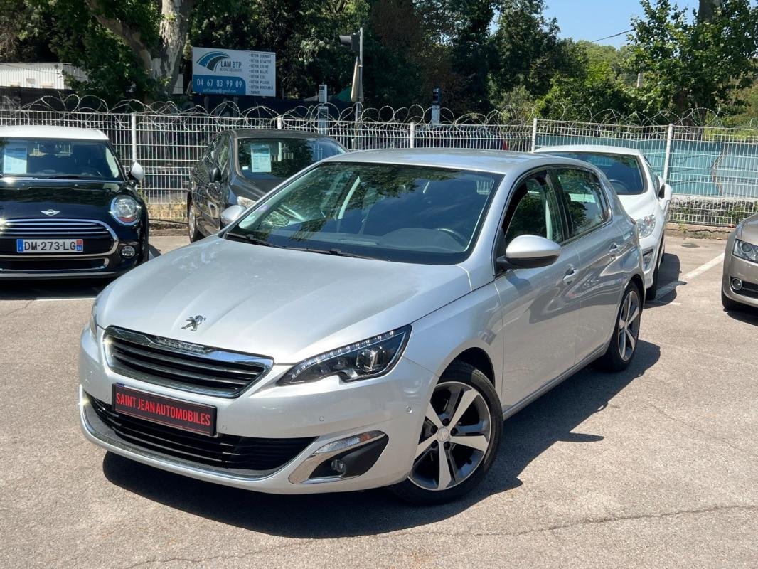 Peugeot 308 - Photo 1