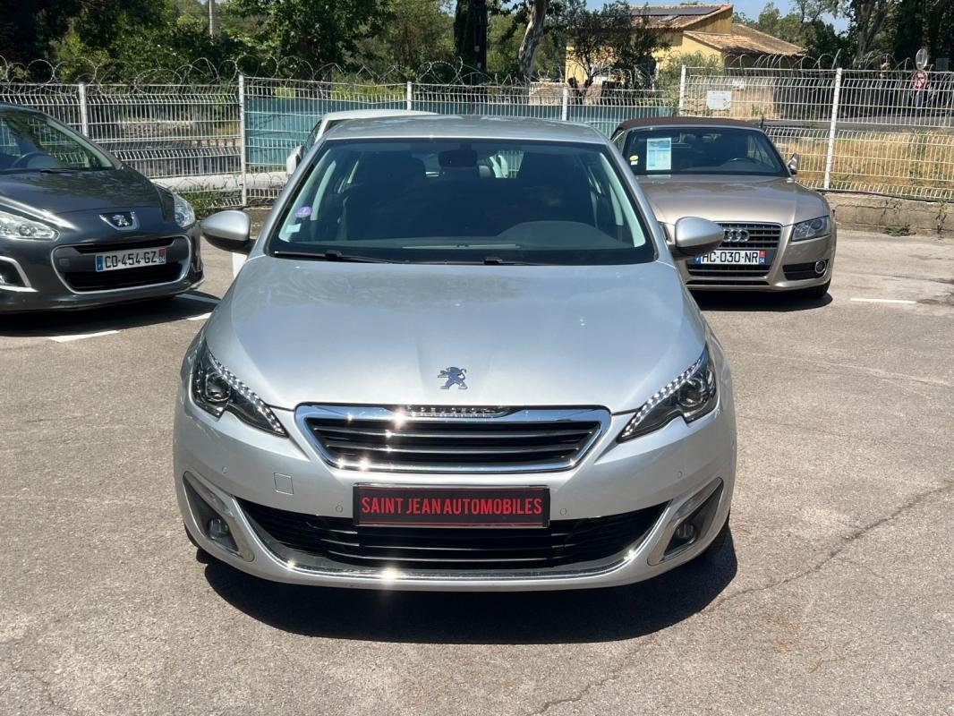 Peugeot 308 - Photo 2