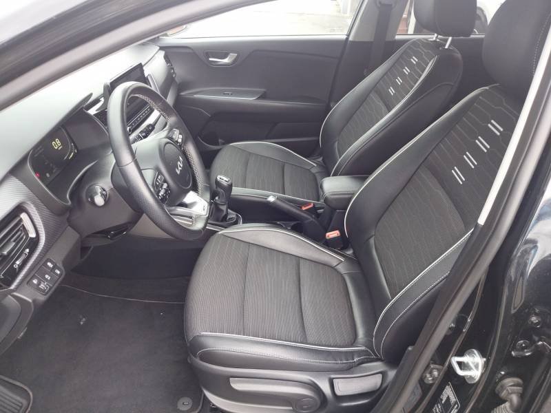 Kia Stonic - Photo 11
