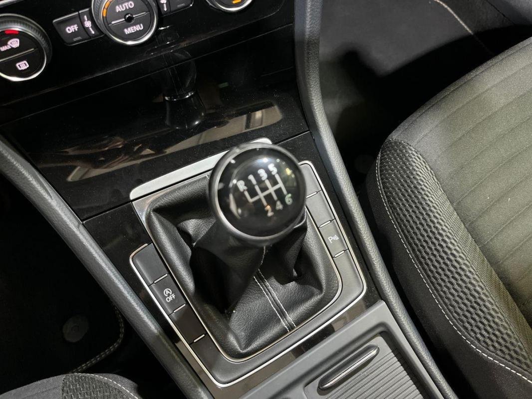 Volkswagen Golf - Photo 11
