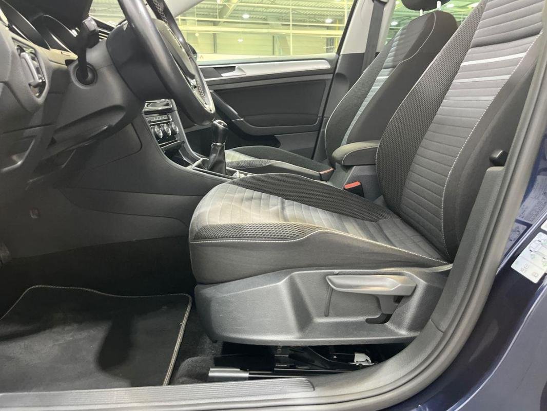 Volkswagen Golf - Photo 14