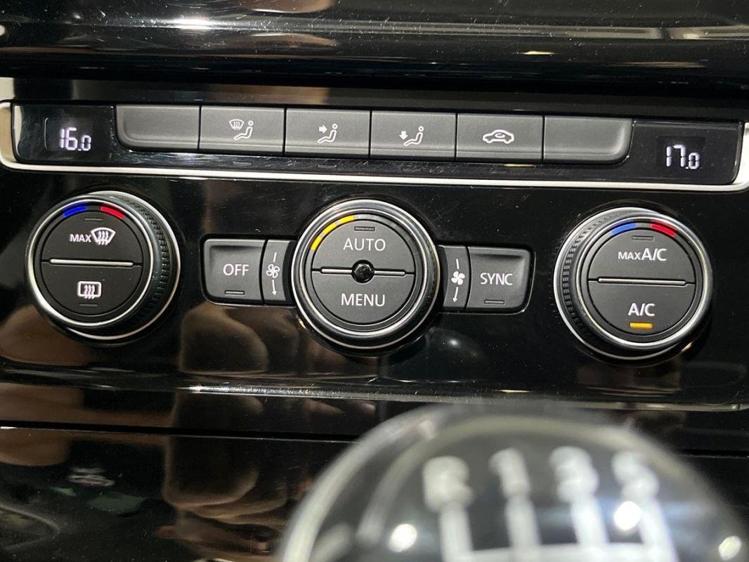 Volkswagen Golf - Photo 19
