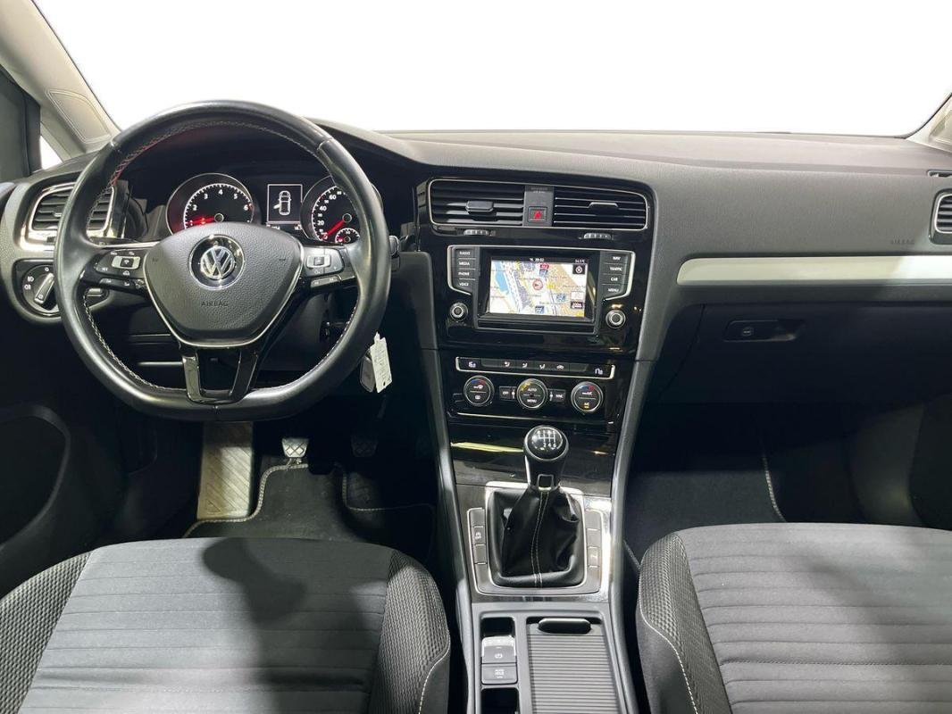 Volkswagen Golf - Photo 8