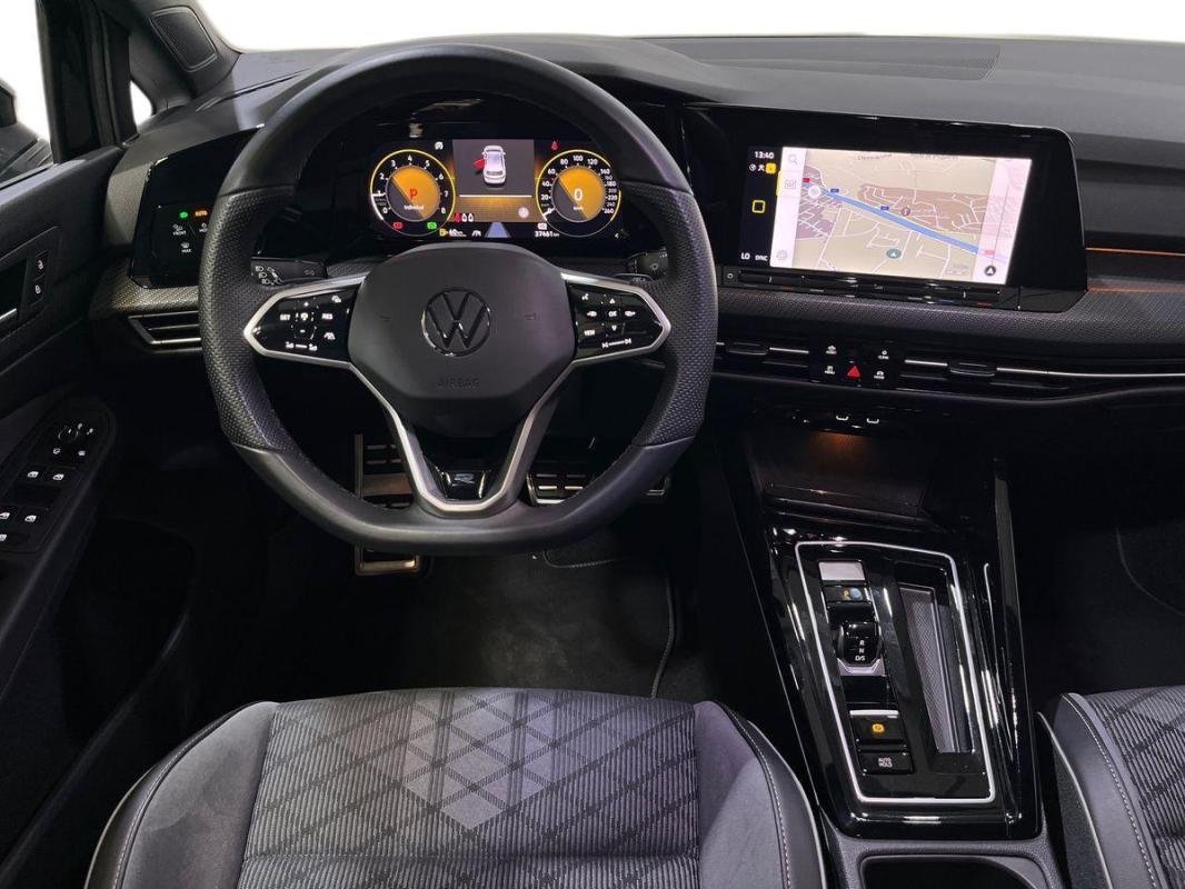 Volkswagen Golf - Photo 24