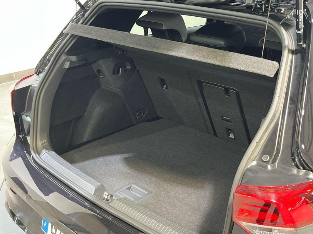 Volkswagen Golf - Photo 32
