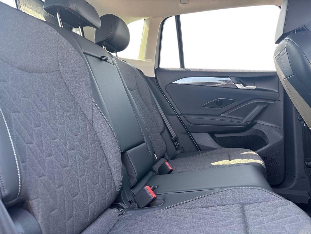 Volkswagen Tiguan - Photo 23