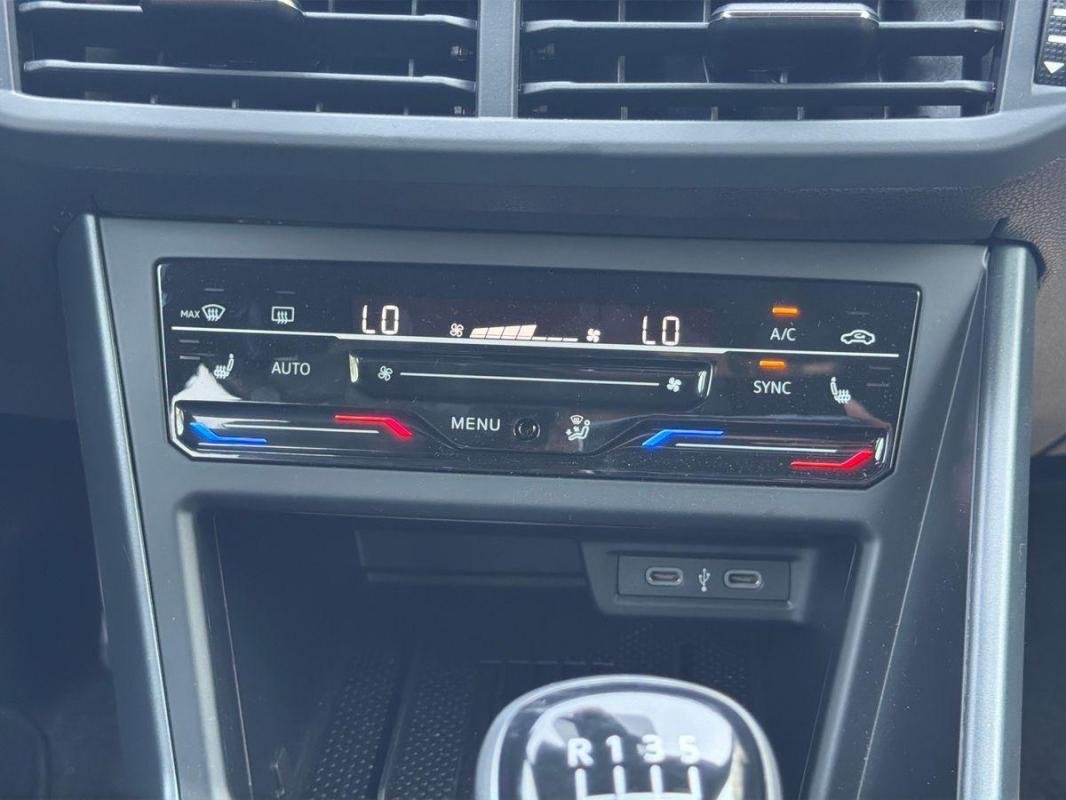 Volkswagen Polo - Photo 19
