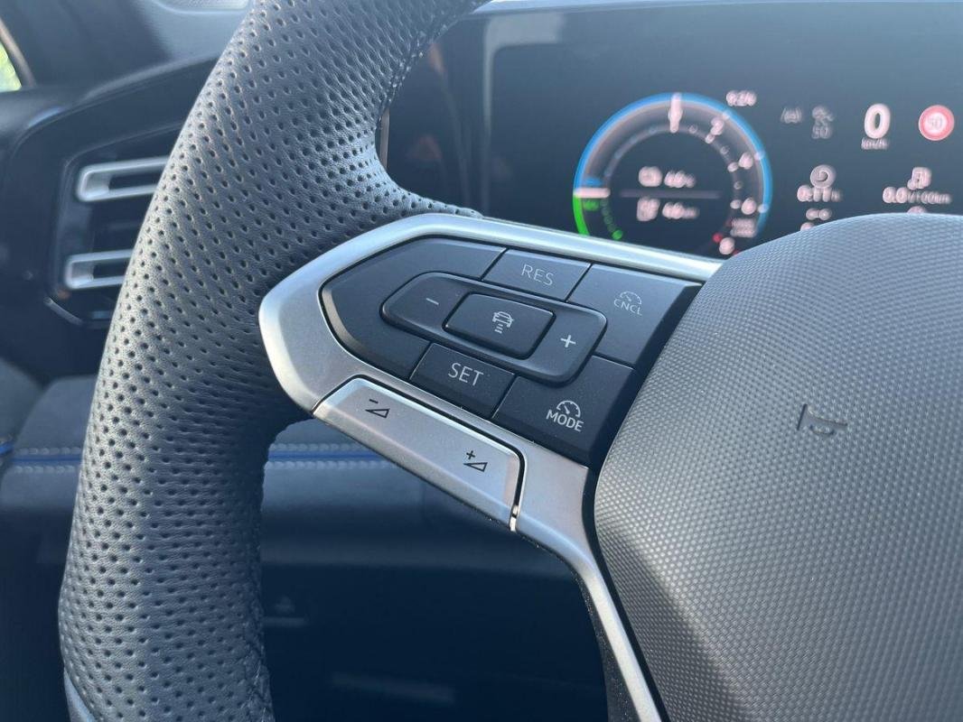 Volkswagen Tiguan - Photo 21