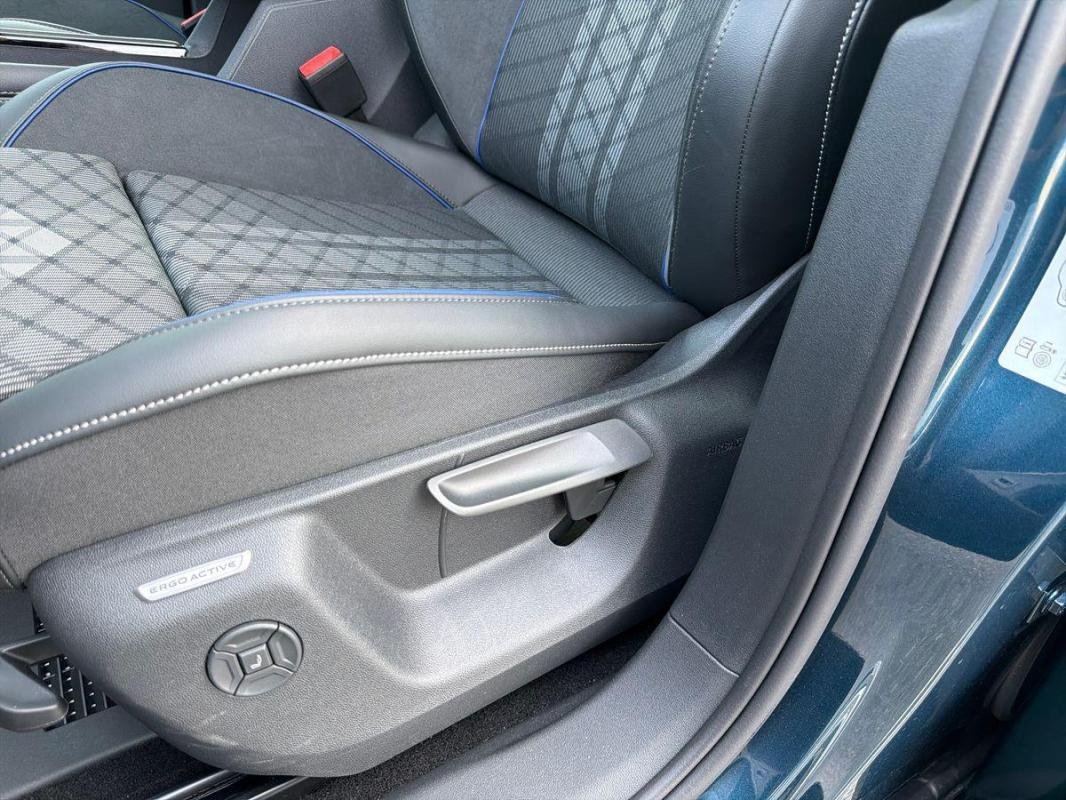 Volkswagen Tiguan - Photo 14