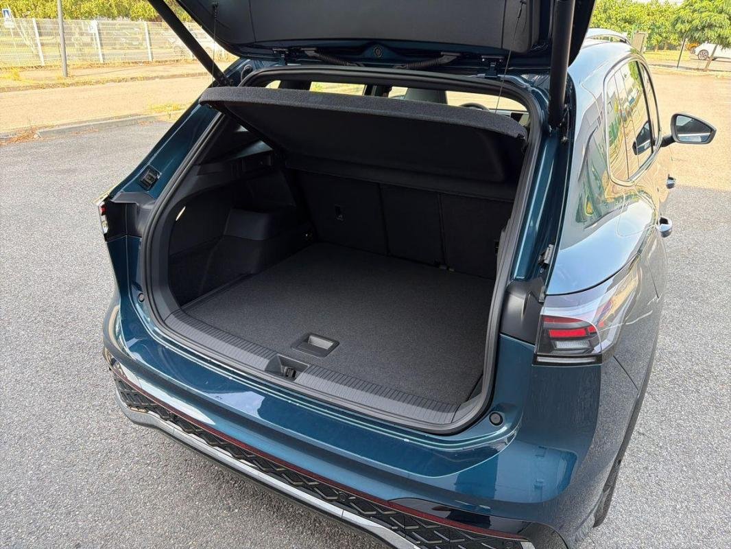 Volkswagen Tiguan - Photo 32