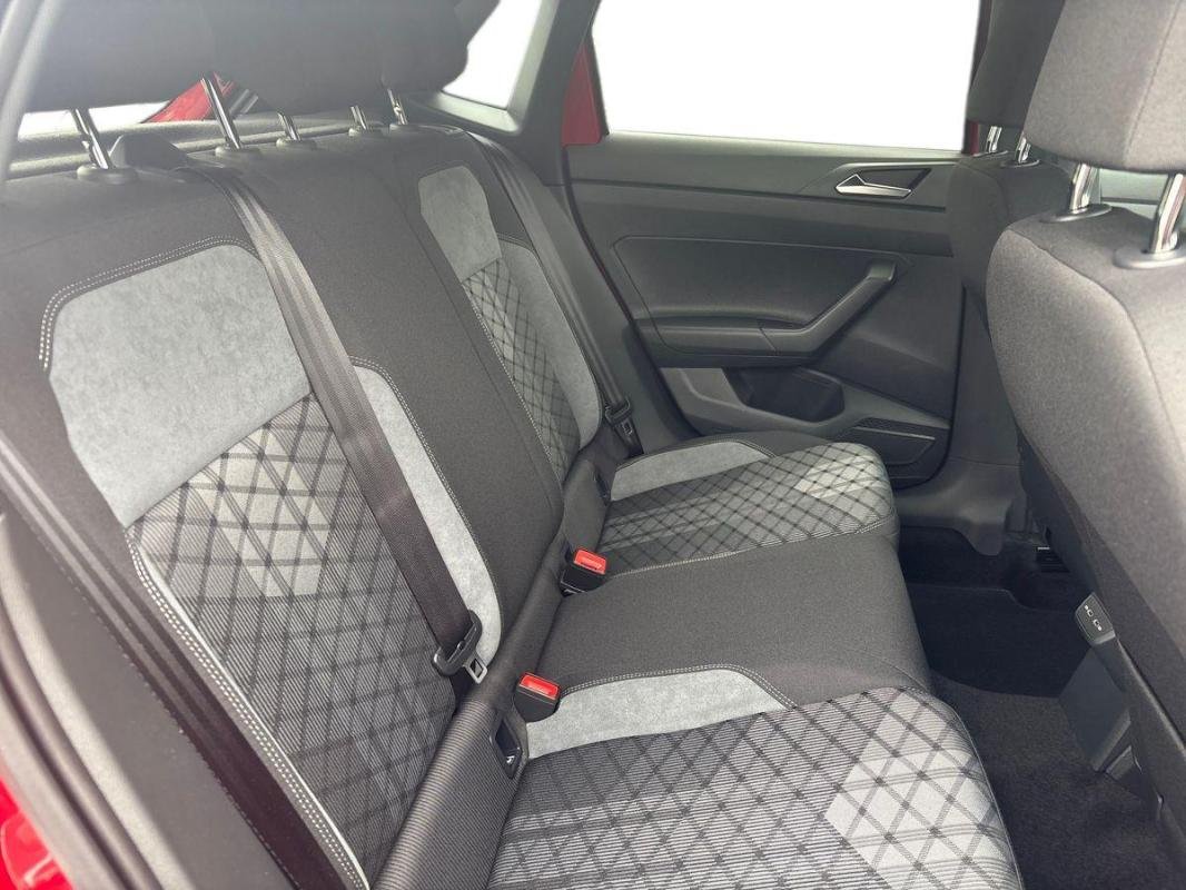 Volkswagen Polo - Photo 23