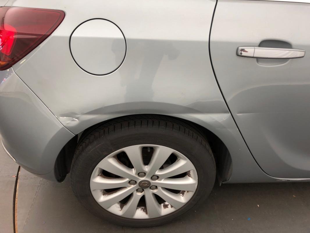 Opel Astra - Photo 17
