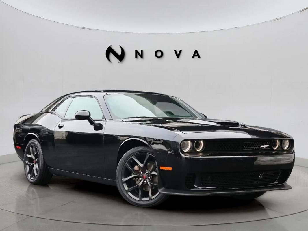 Dodge Challenger - Photo 6