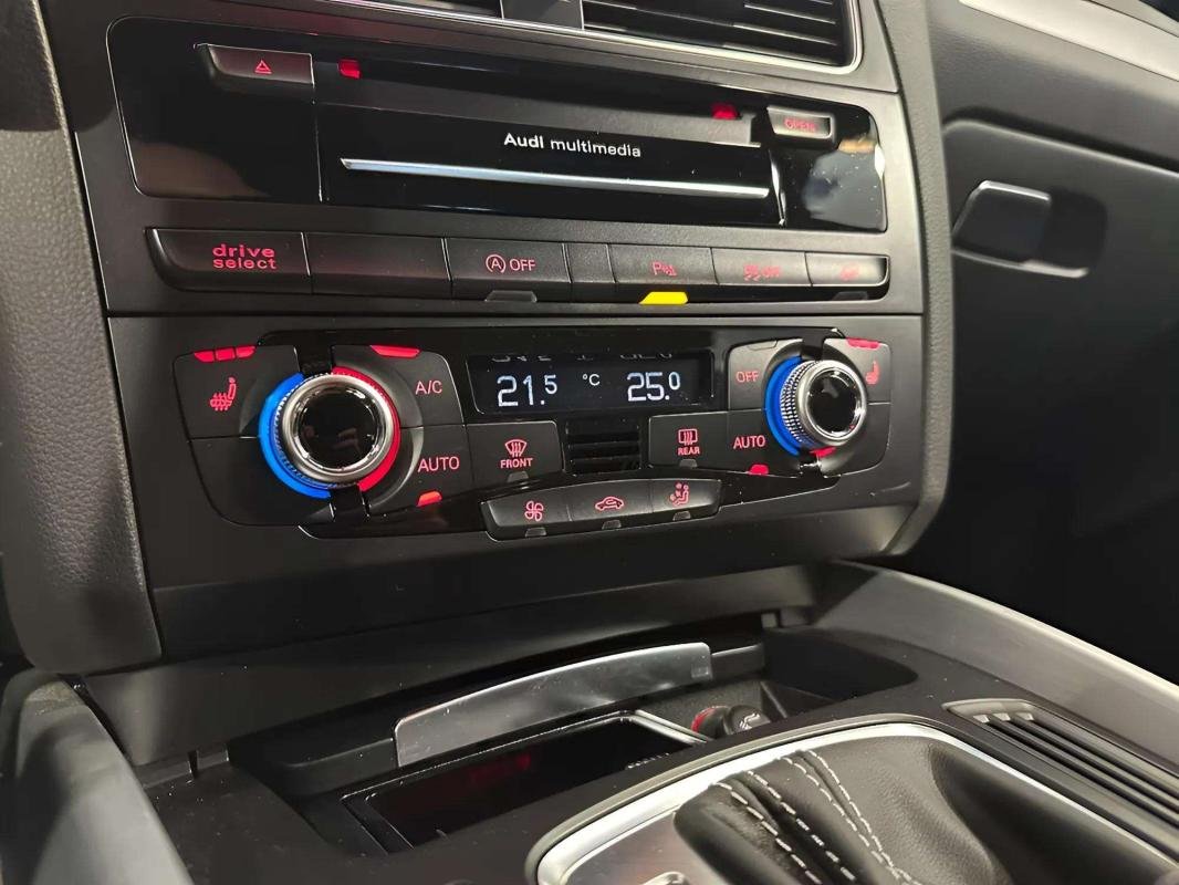 Audi SQ5 - Photo 14