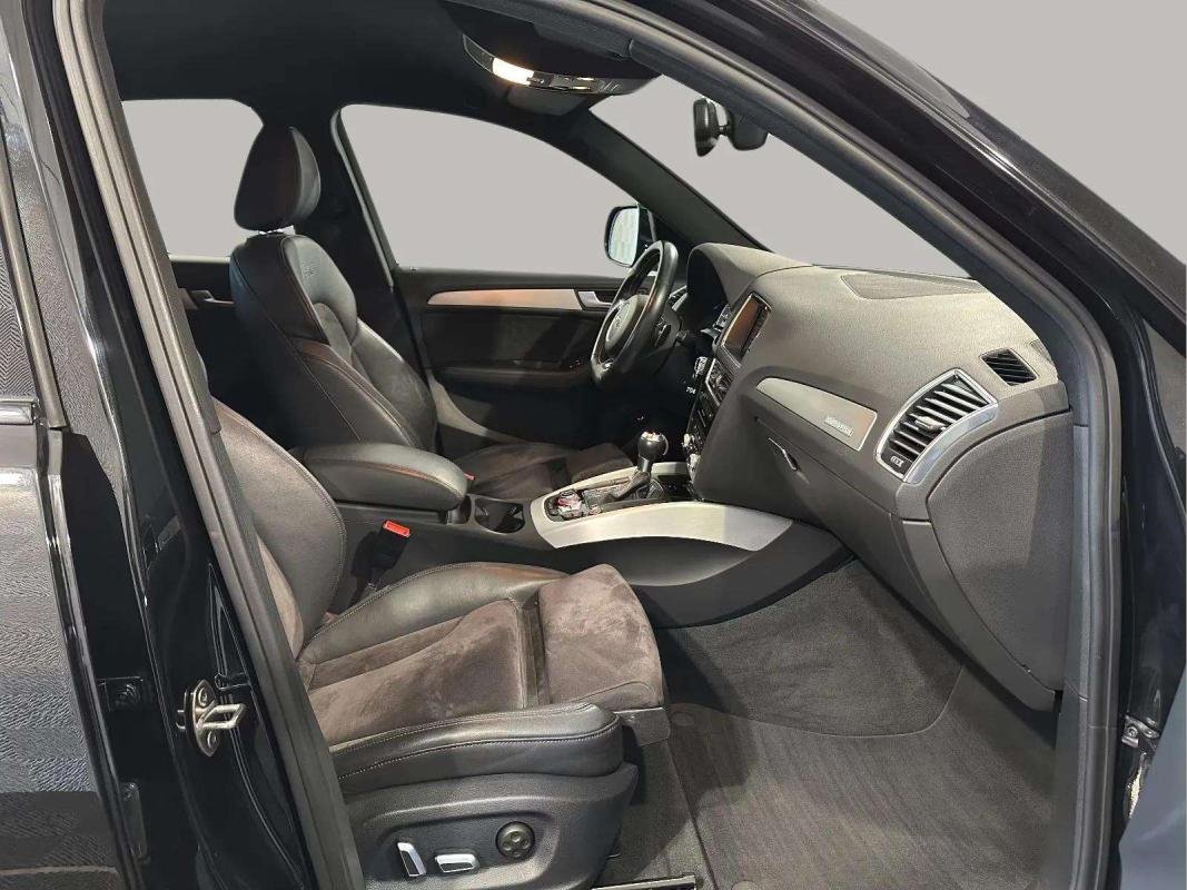 Audi SQ5 - Photo 16