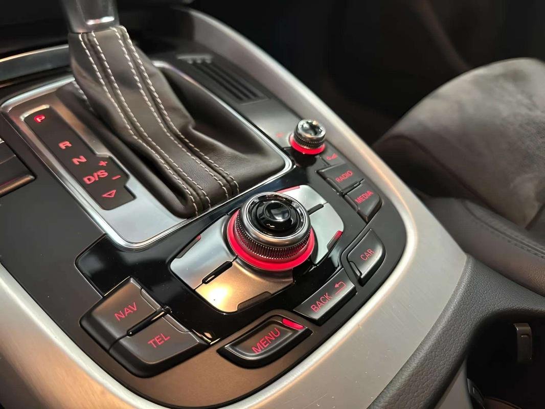 Audi SQ5 - Photo 6