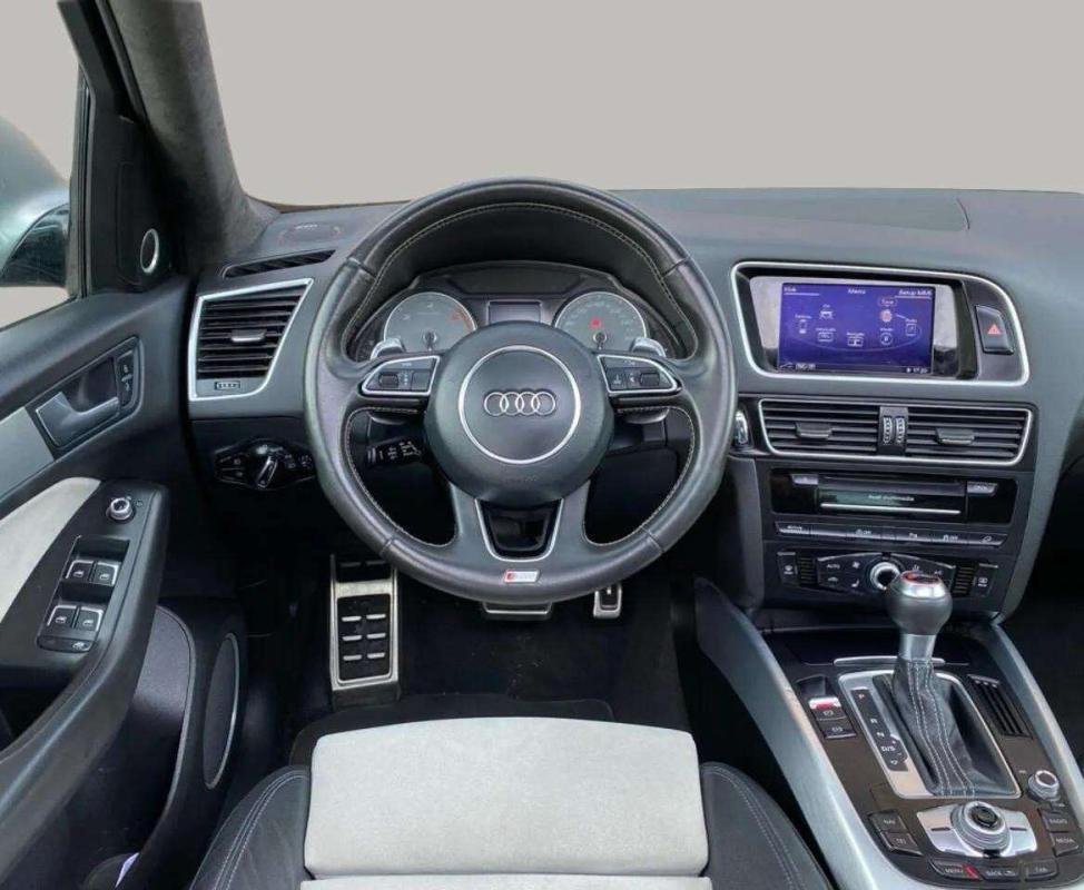 Audi SQ5 - Photo 10