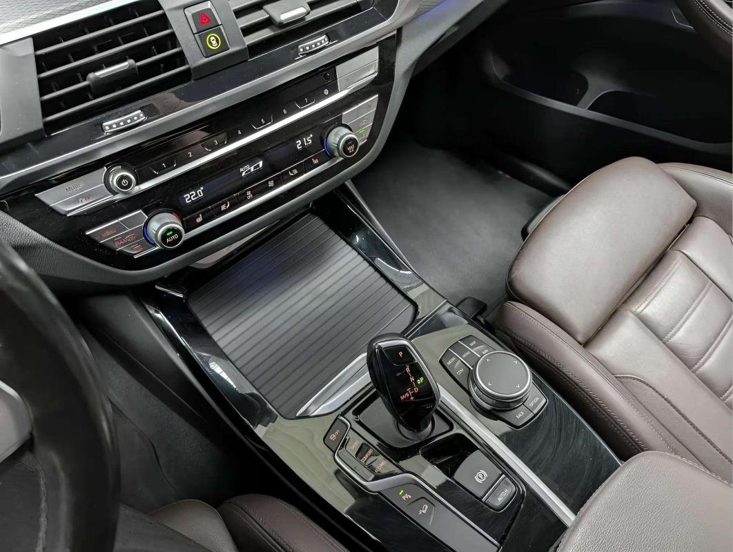 BMW X3 - Photo 10