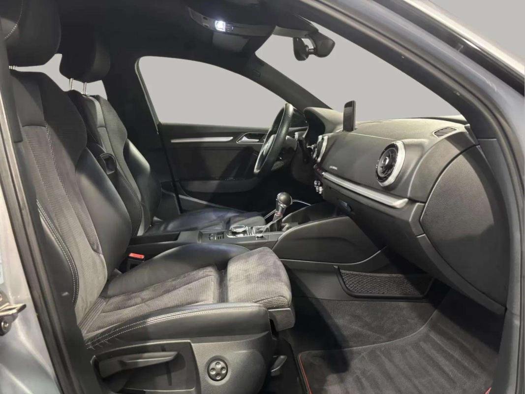 Audi S3 - Photo 13