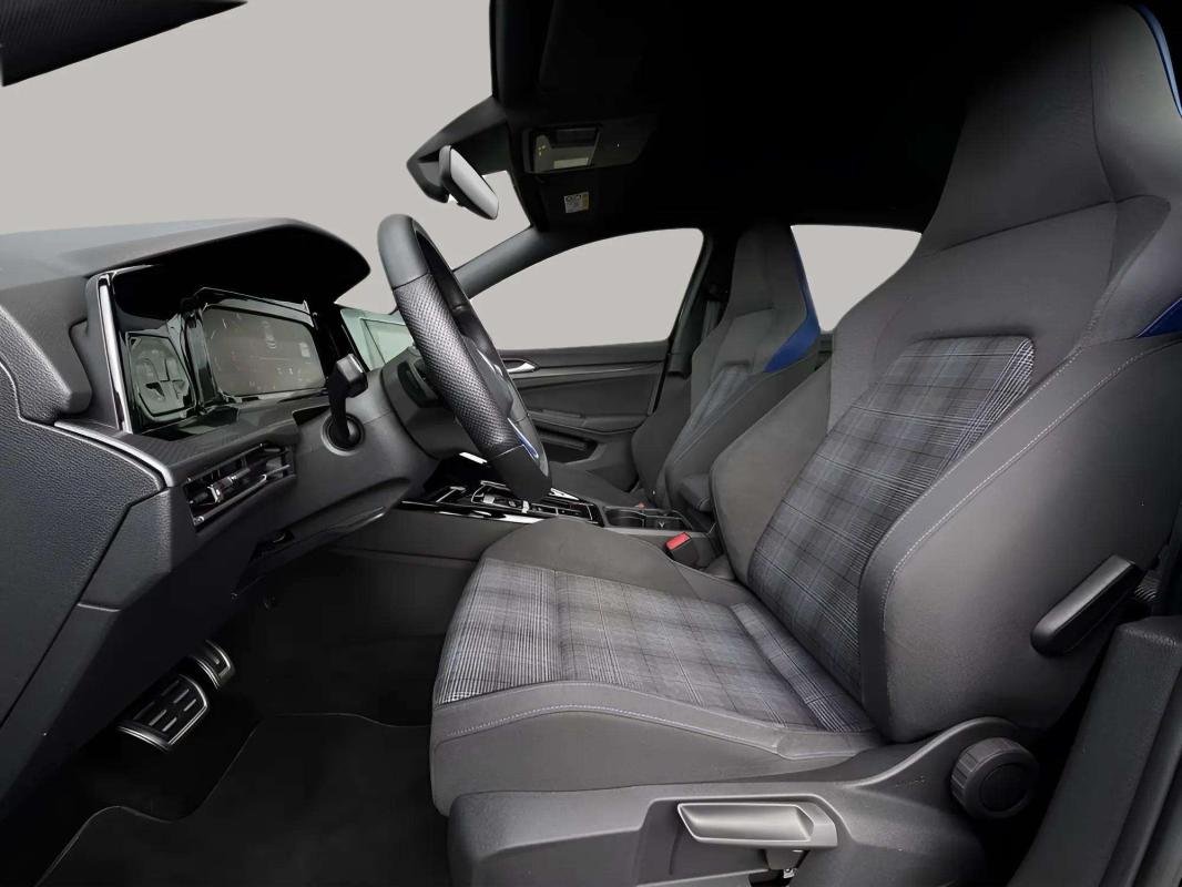 Volkswagen Golf - Photo 11