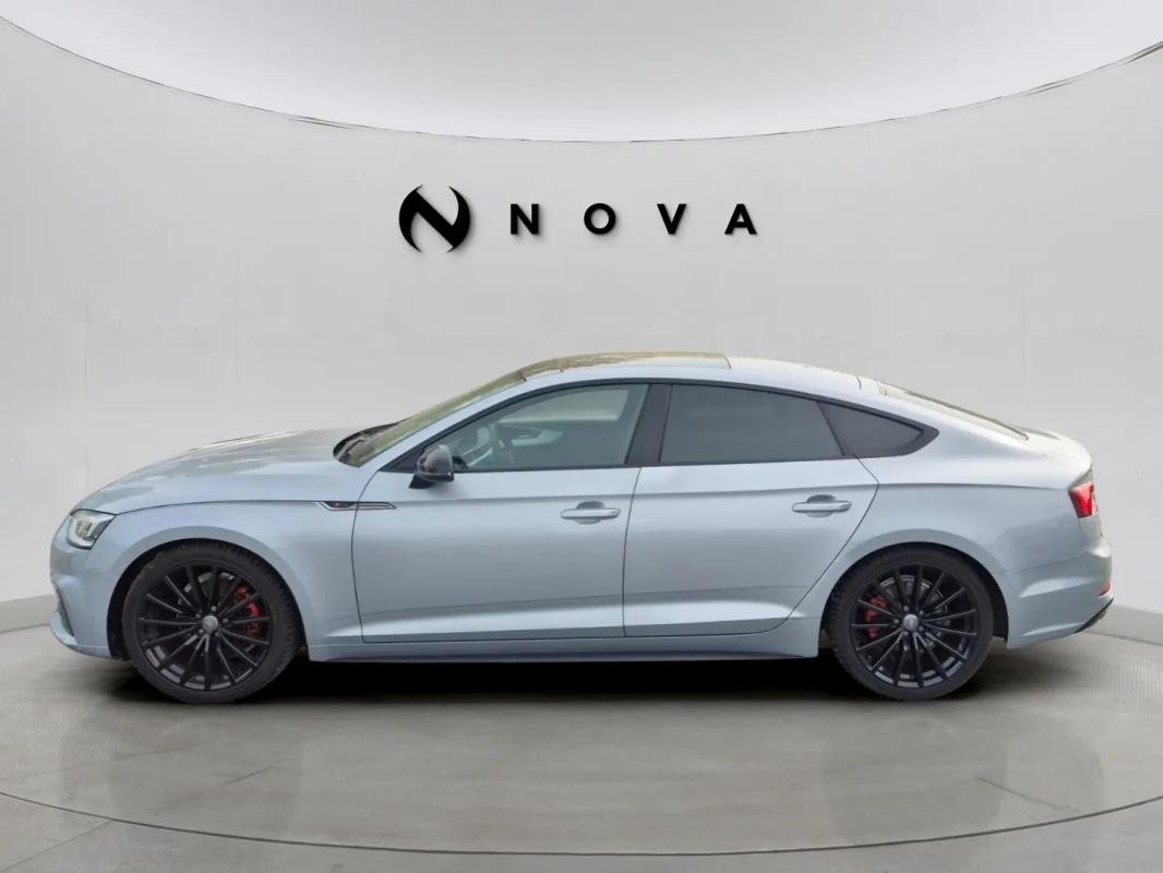 Audi A5 - Photo 2