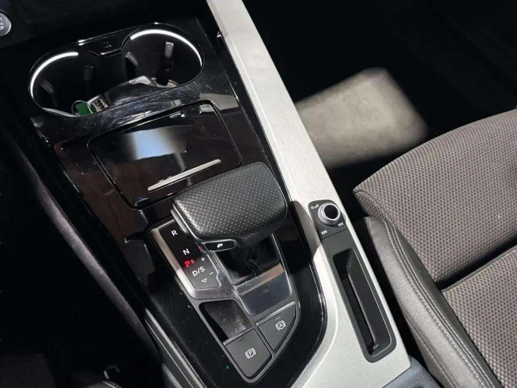 Audi A4 - Photo 9
