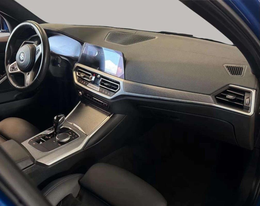 BMW 320d Touring - Photo 10