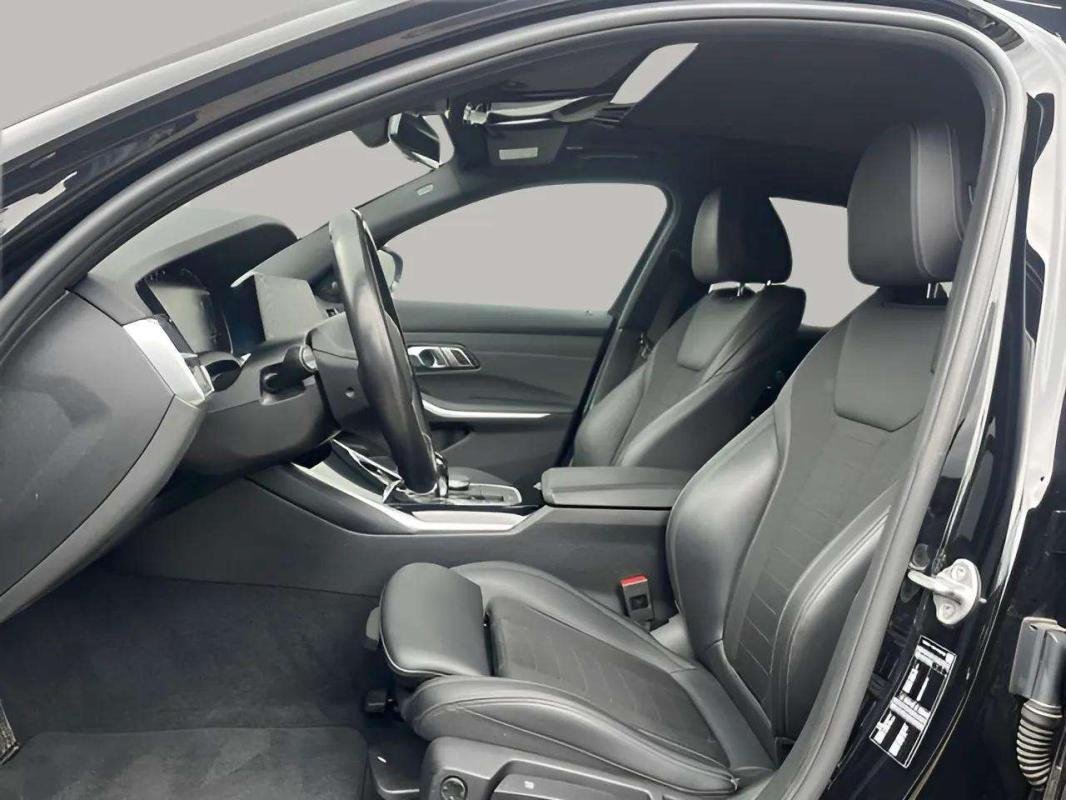 BMW 320d Touring - Photo 13
