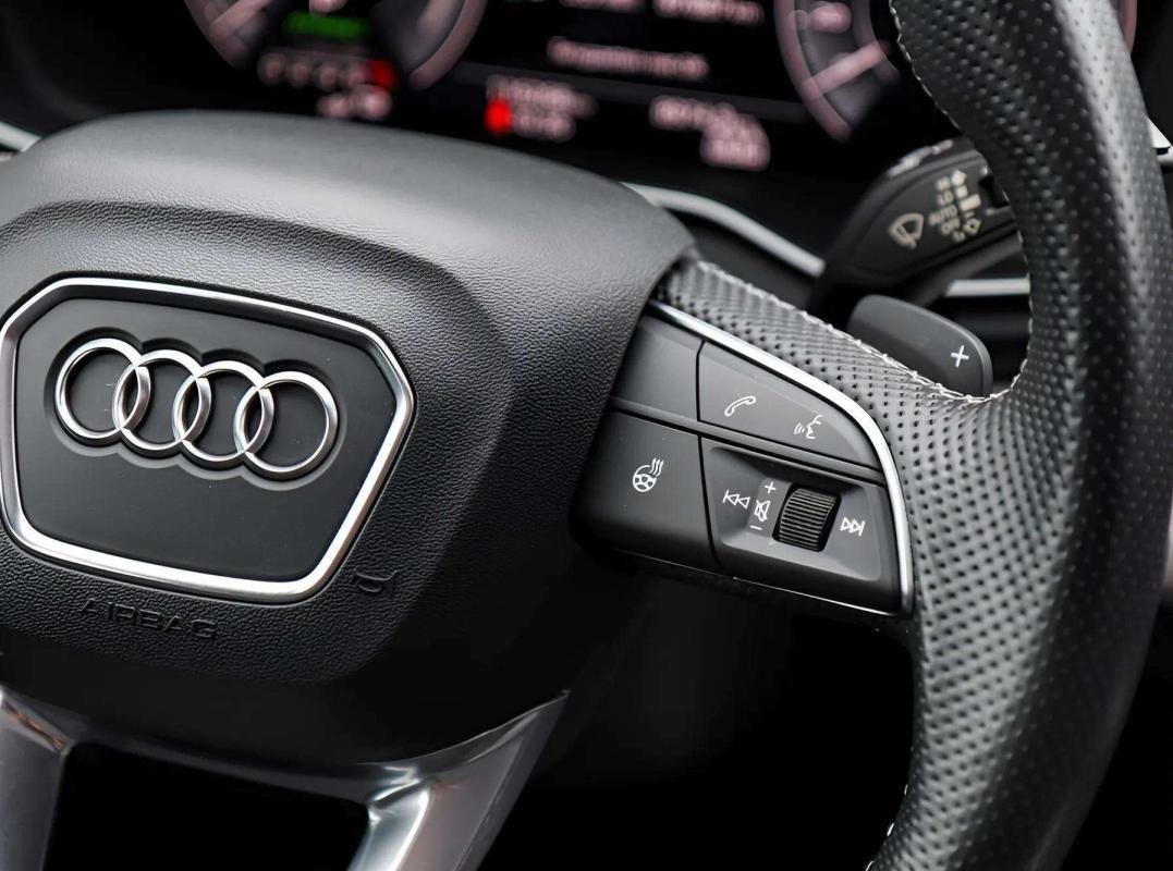Audi Q5 - Photo 11
