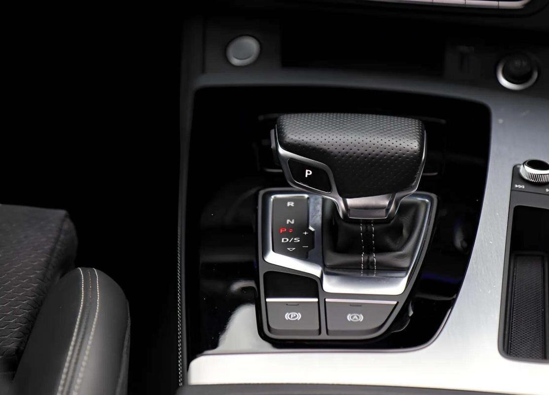 Audi Q5 - Photo 13