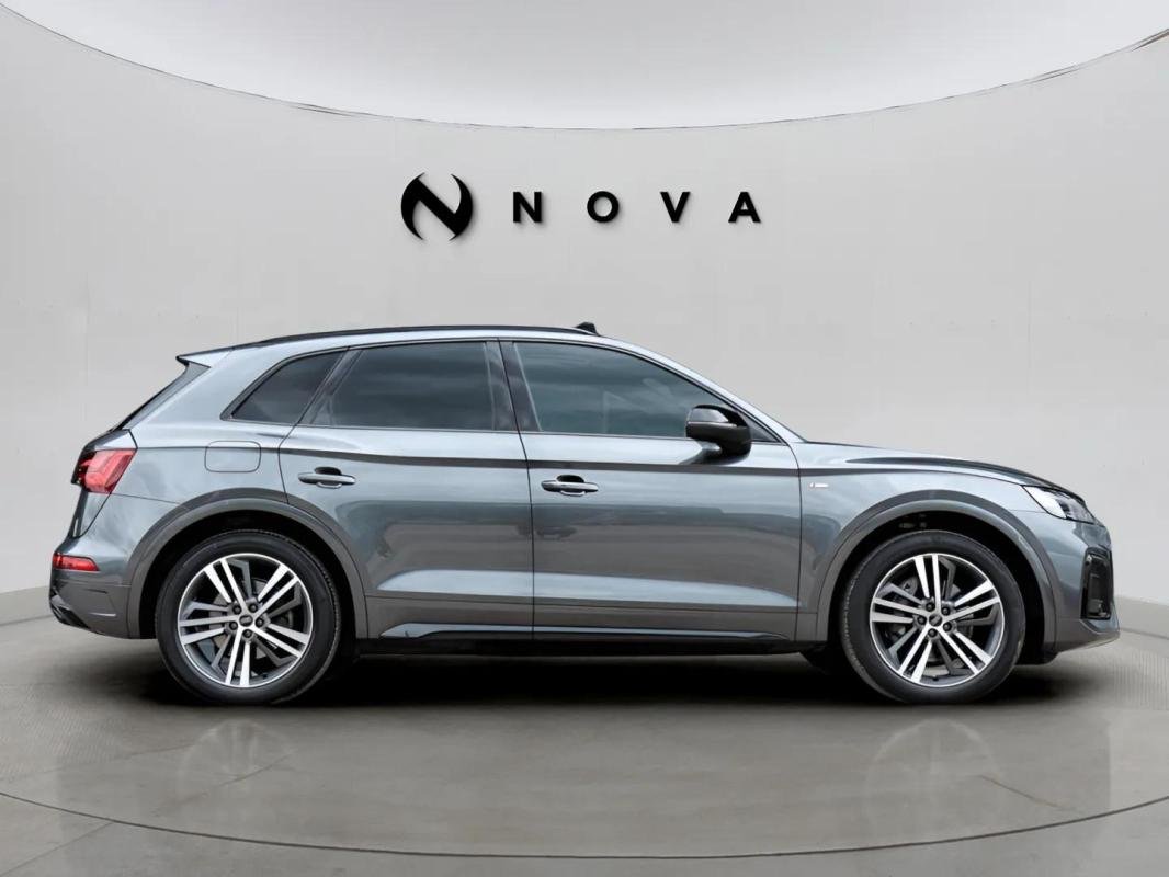 Audi Q5 - Photo 4