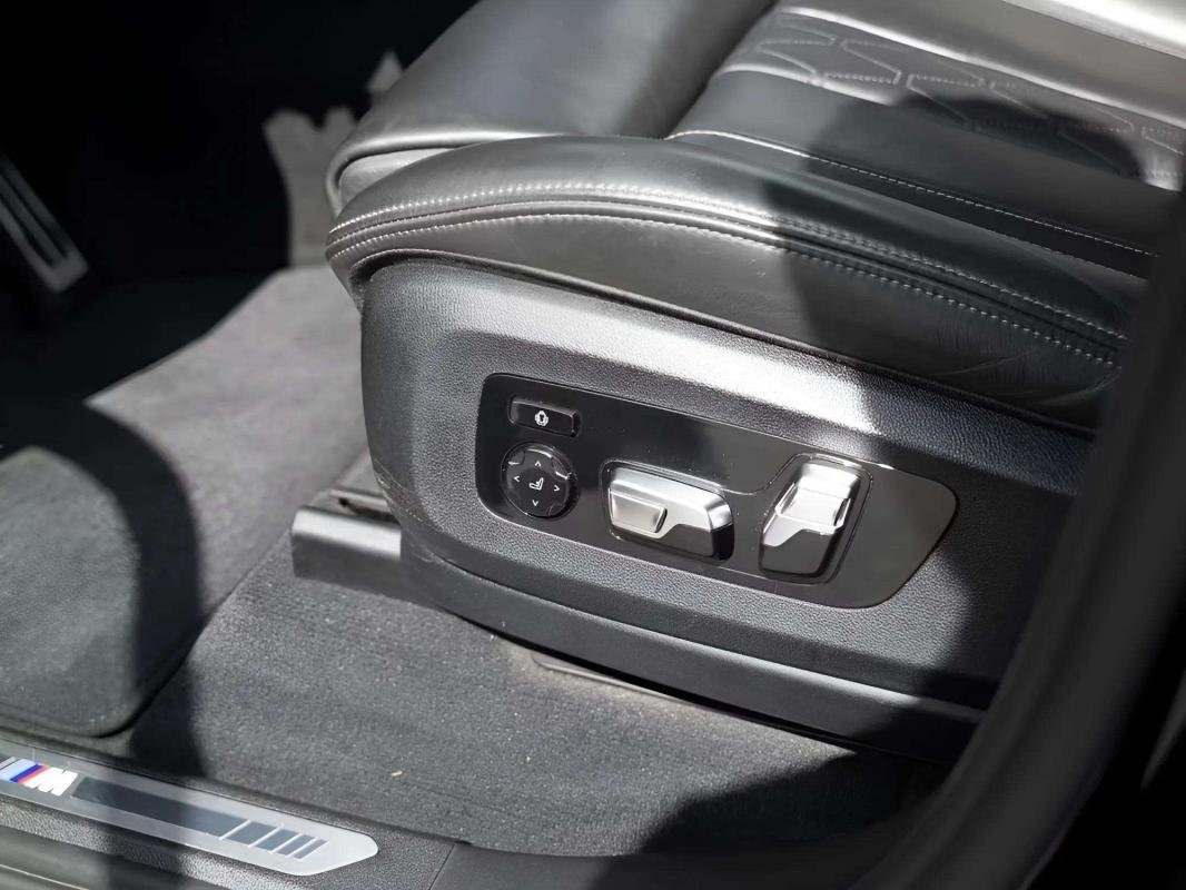 BMW X5 - Photo 10