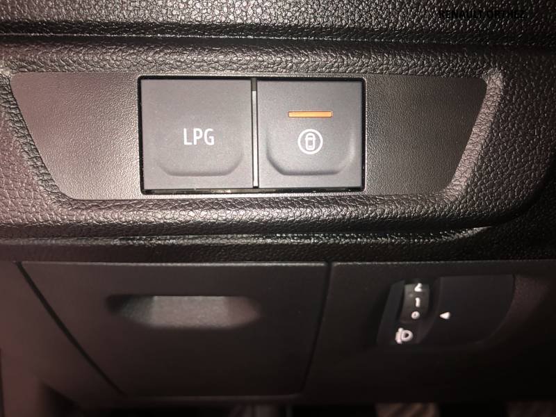 Dacia Sandero - Photo 28