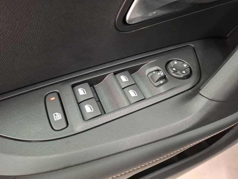 Peugeot 2008 - Photo 21