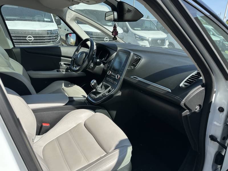 Renault Scénic - Photo 15