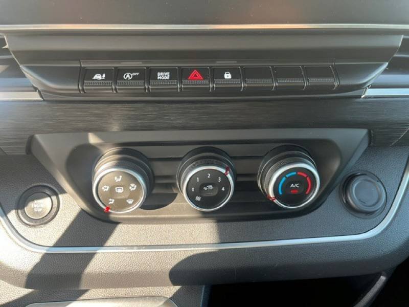 Nissan Primastar - Photo 12
