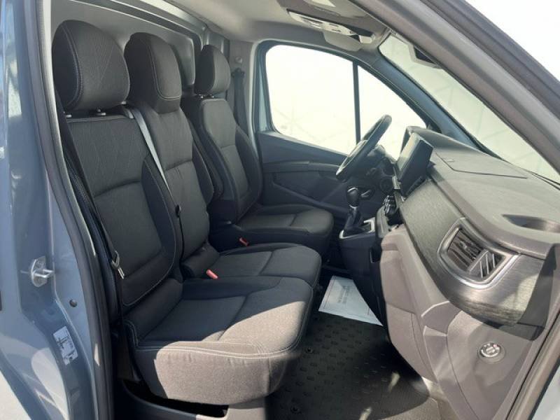 Nissan Primastar - Photo 24