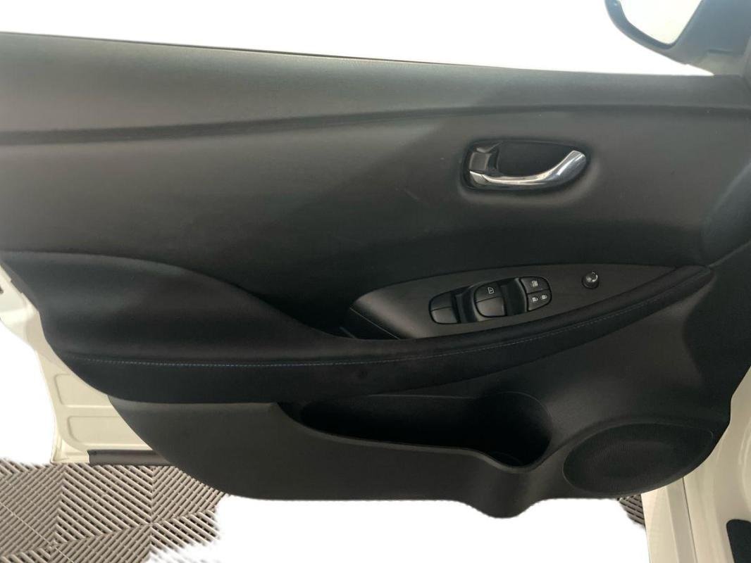 Nissan Leaf - Photo 15
