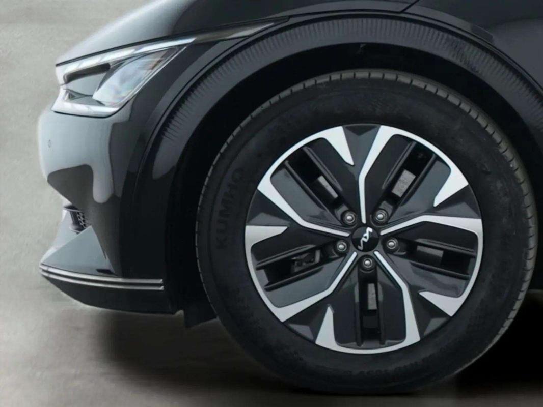 Kia EV6 - Photo 12