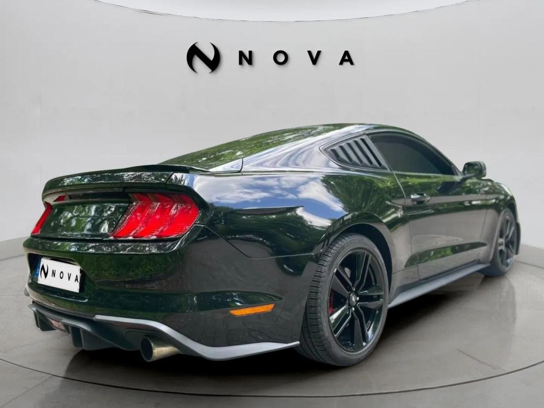 Ford Mustang - Photo 3